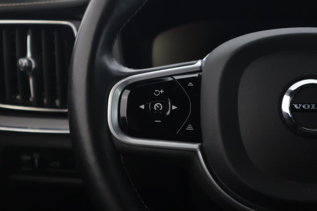 VOLVO S60 2021