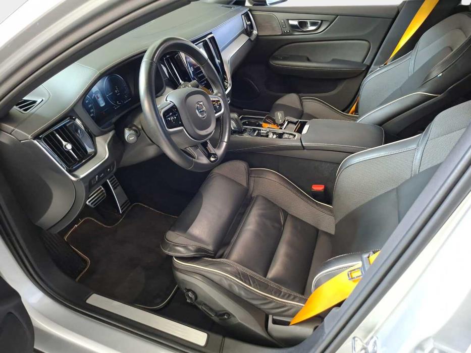 VOLVO S60 2021