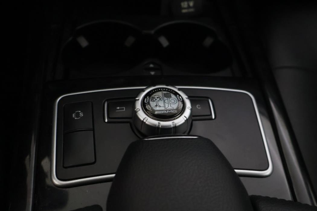 MERCEDES-BENZ E 2012