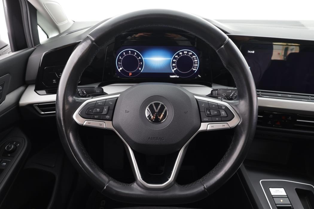VOLKSWAGEN Golf 2021