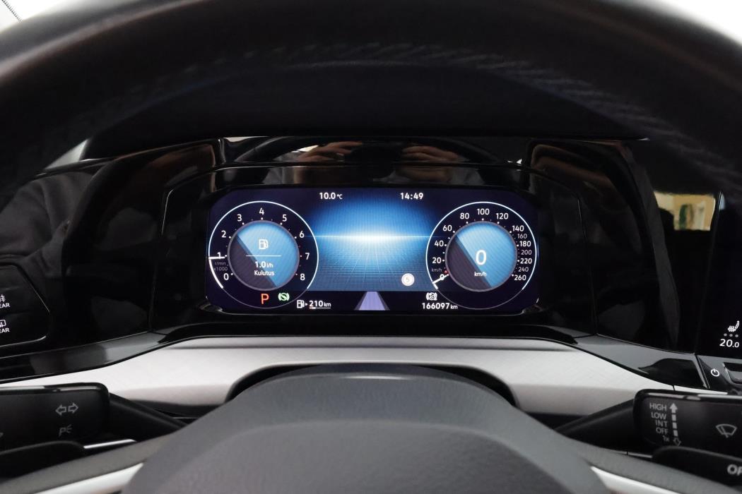 VOLKSWAGEN Golf 2021