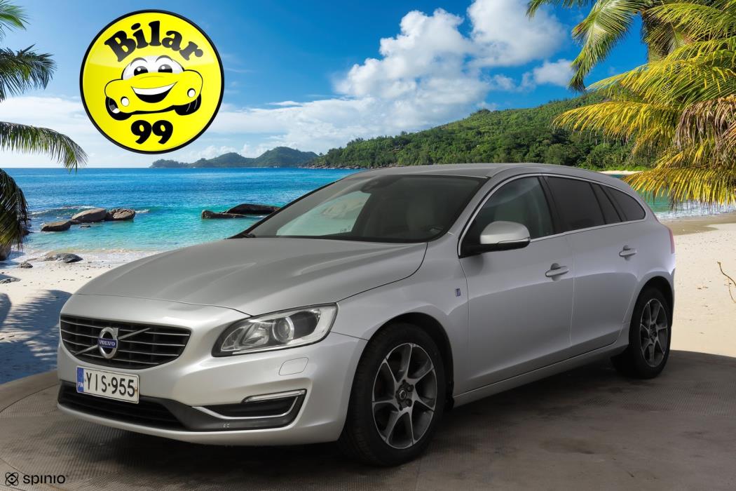 VOLVO V60 2015