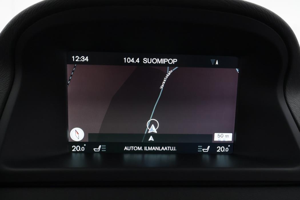 VOLVO V70 2016