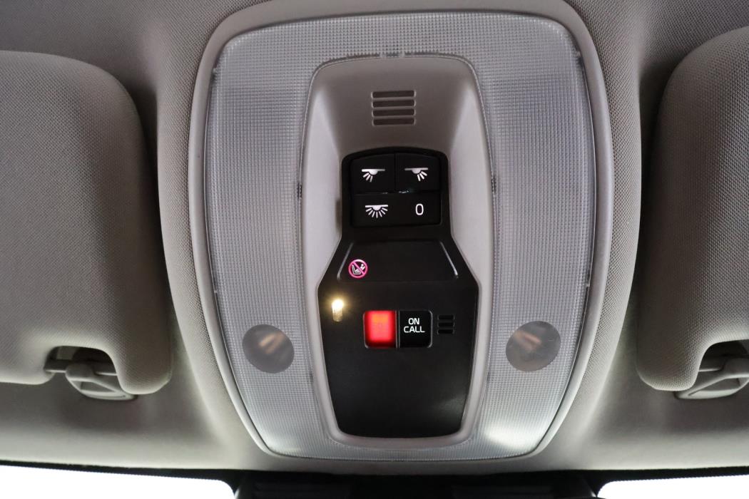VOLVO V70 2016