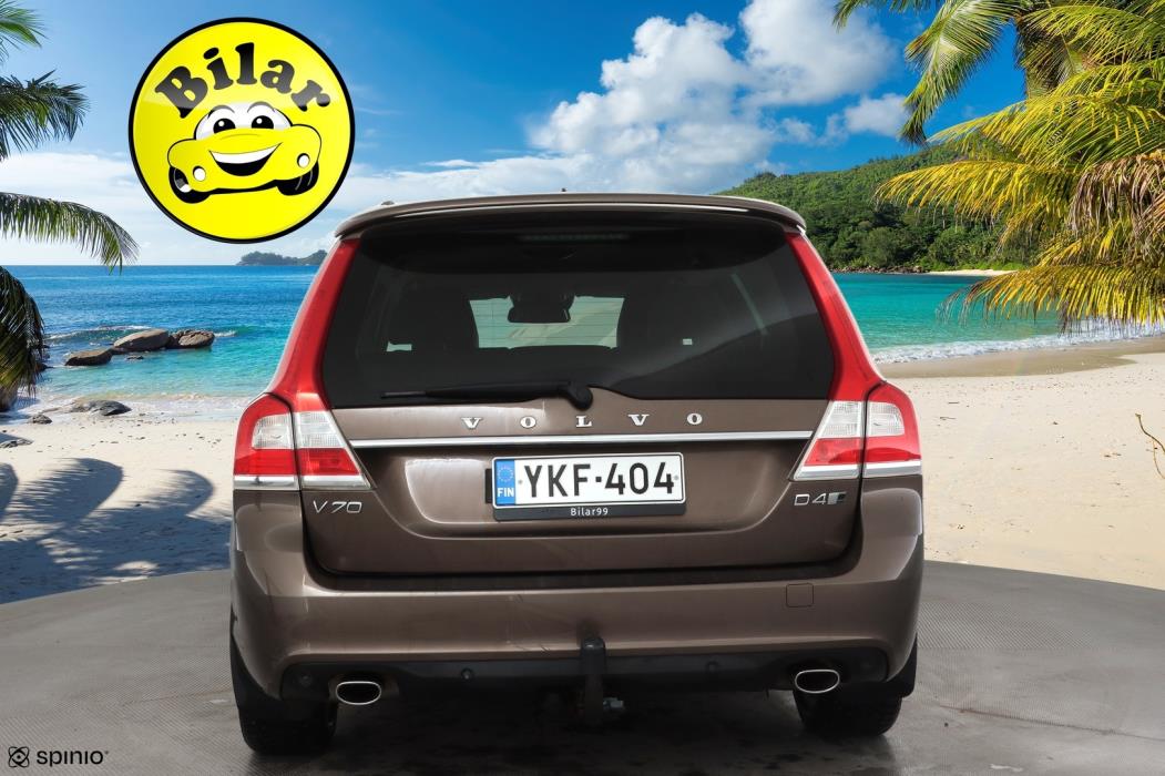 VOLVO V70 2016