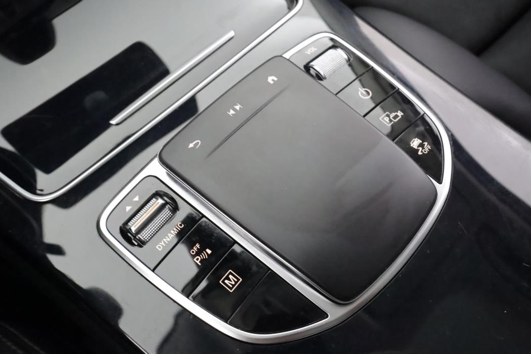 MERCEDES-BENZ GLC 2022