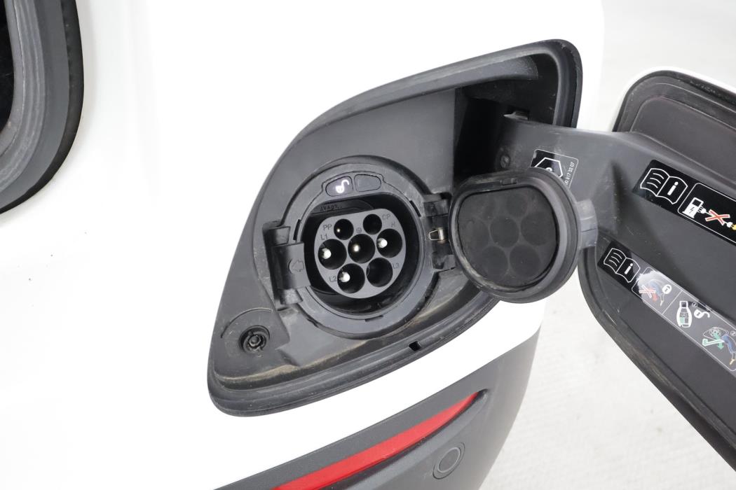 MERCEDES-BENZ GLC 2022