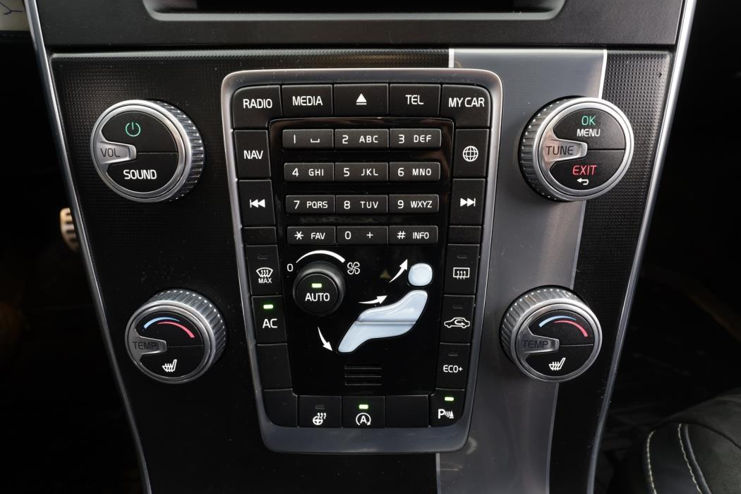 VOLVO V60 2017