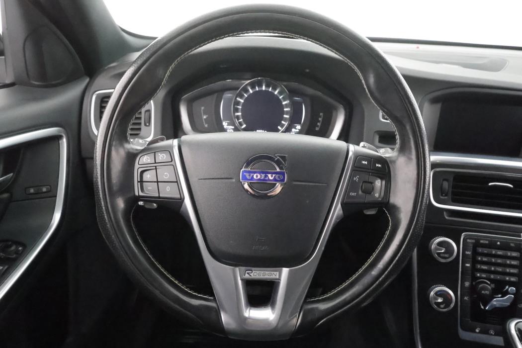 VOLVO V60 2017
