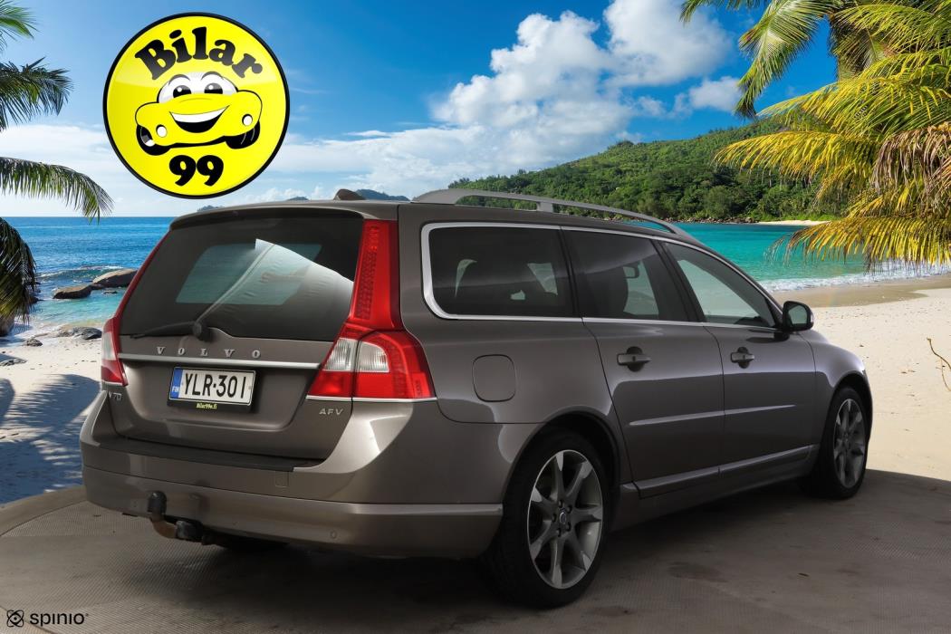VOLVO V70 2011
