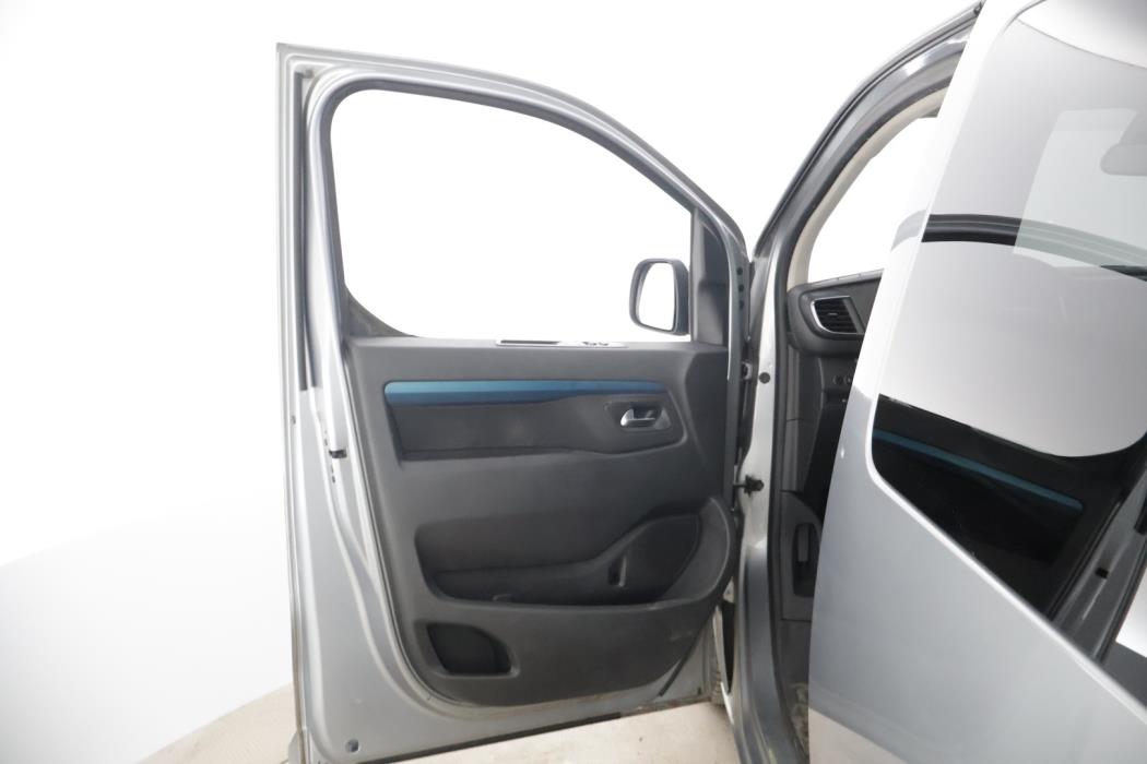 PEUGEOT Traveller 2020