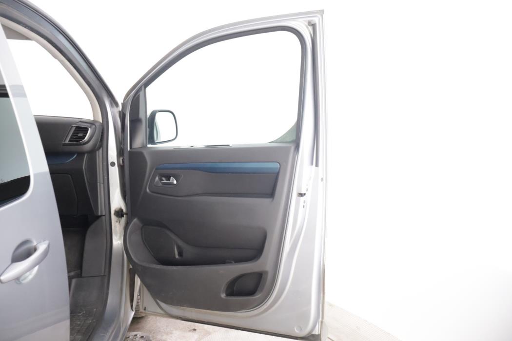 PEUGEOT Traveller 2020