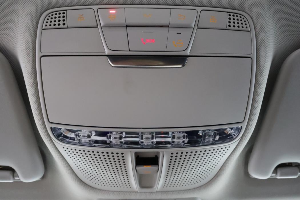 MERCEDES-BENZ C 2020