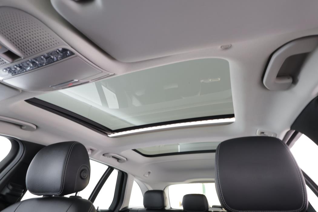 MERCEDES-BENZ C 2020