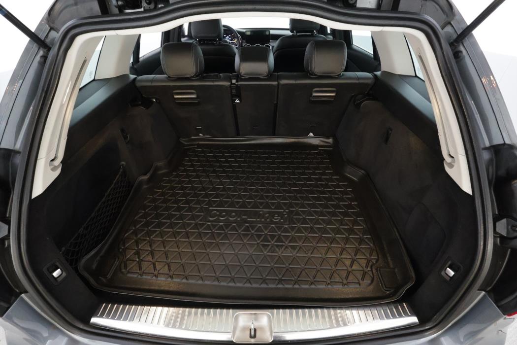 MERCEDES-BENZ C 2020