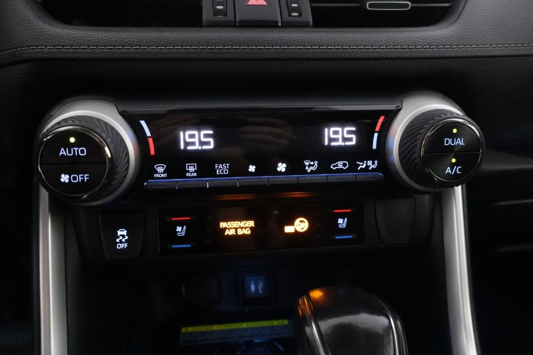 TOYOTA RAV4 2020