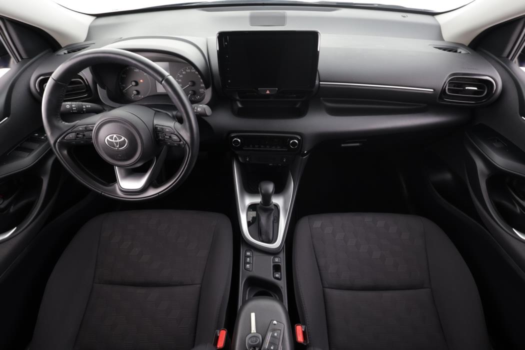 TOYOTA Yaris 2024