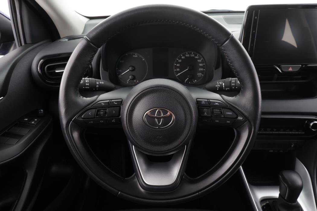 TOYOTA Yaris 2024