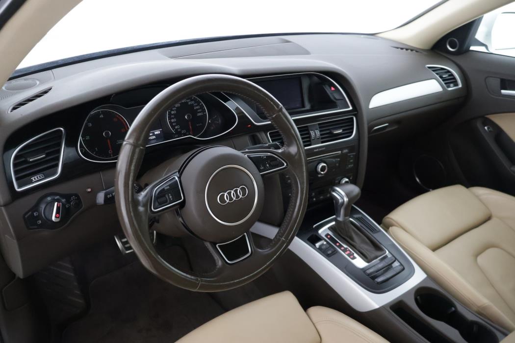 AUDI A4 2015