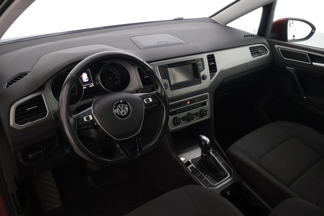 VOLKSWAGEN Golf Sportsvan 2016