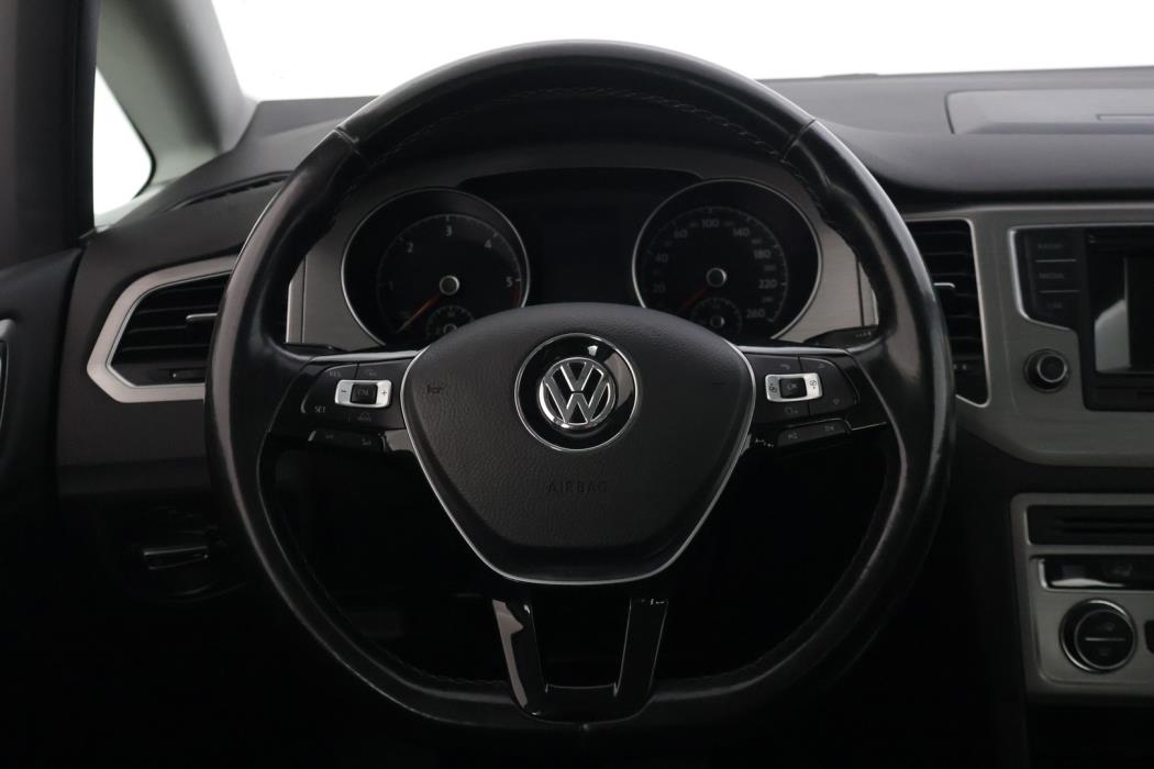 VOLKSWAGEN Golf Sportsvan 2016