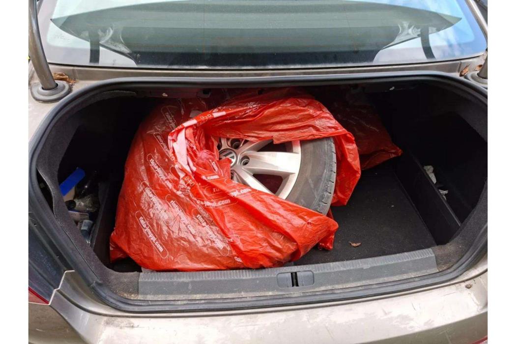 VOLKSWAGEN Passat 2011