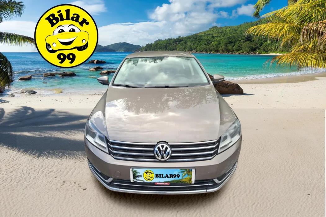 VOLKSWAGEN Passat 2011
