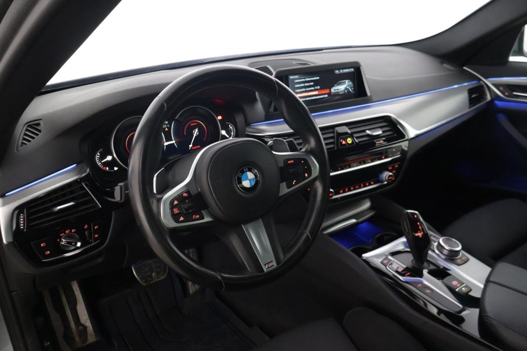 BMW 530 2019