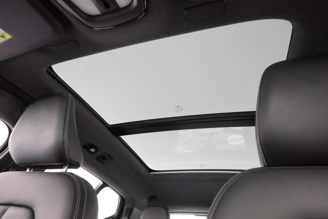 VOLVO XC40 2022