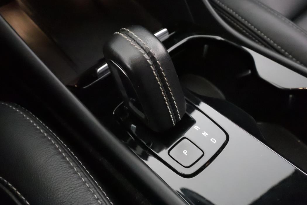 VOLVO XC40 2022