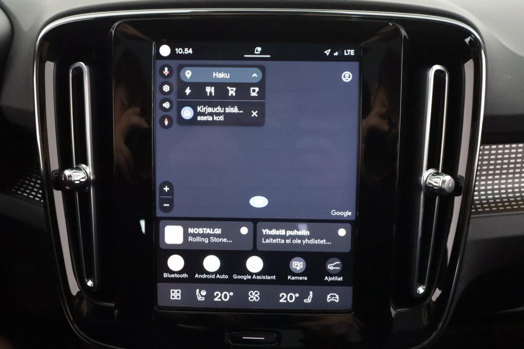 VOLVO XC40 2022