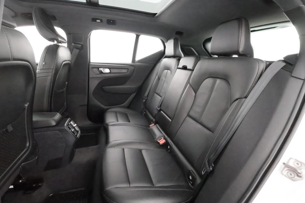 VOLVO XC40 2022