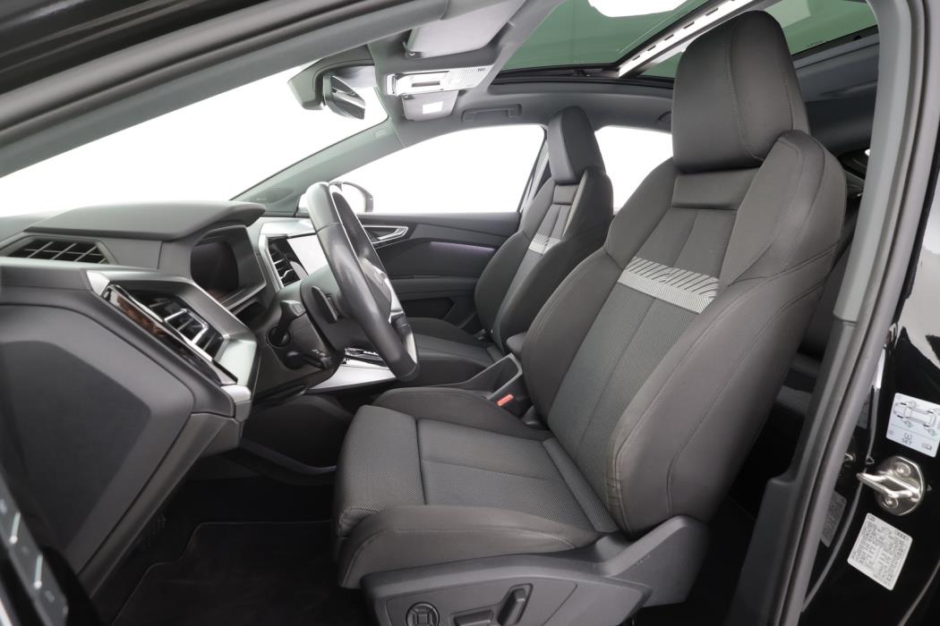 AUDI Q4 e-tron 2022