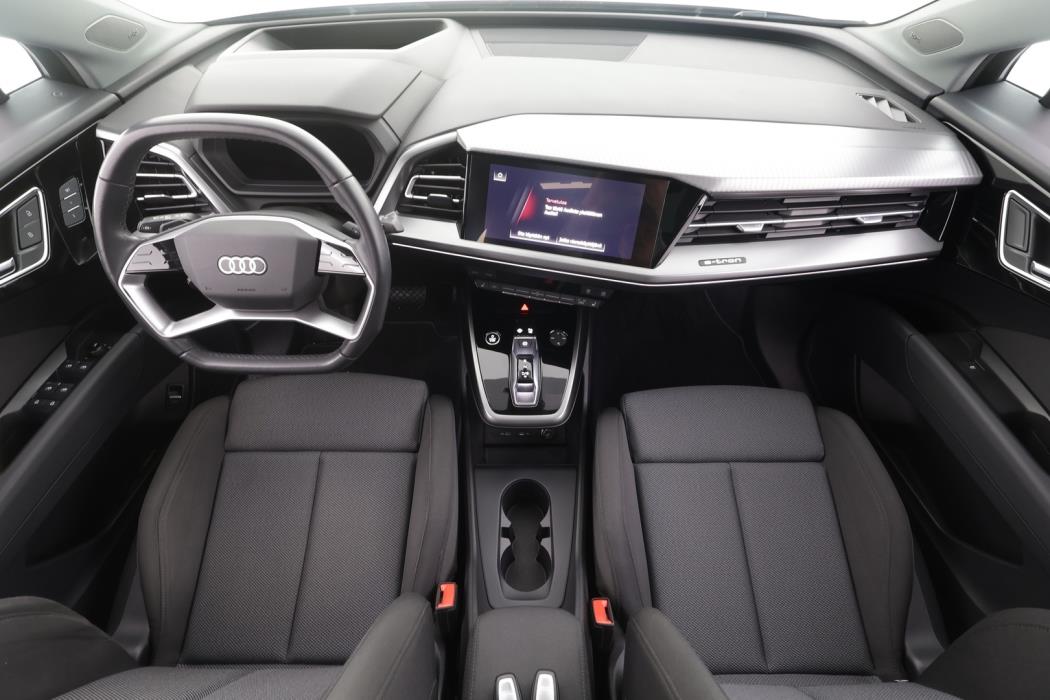 AUDI Q4 e-tron 2022
