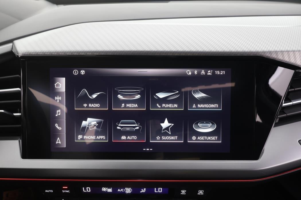 AUDI Q4 e-tron 2022