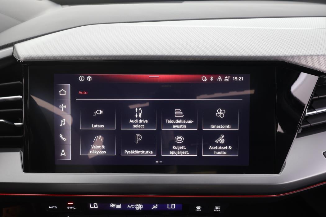 AUDI Q4 e-tron 2022