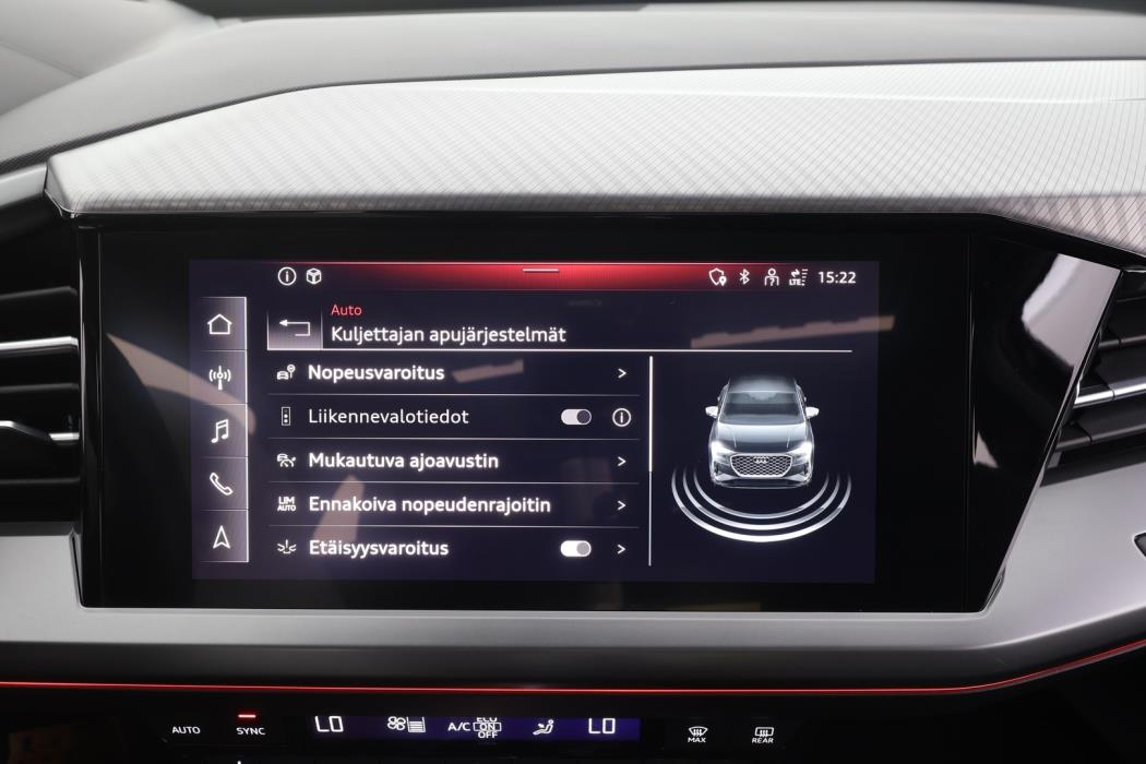 AUDI Q4 e-tron 2022