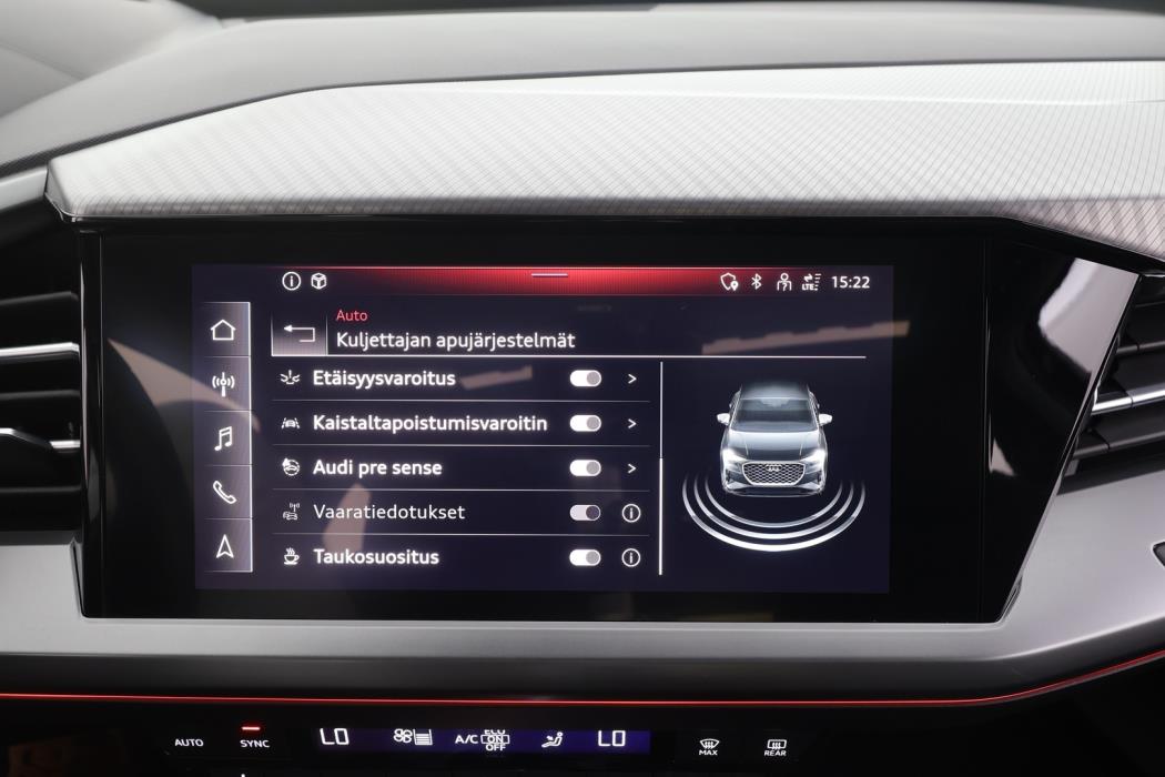 AUDI Q4 e-tron 2022