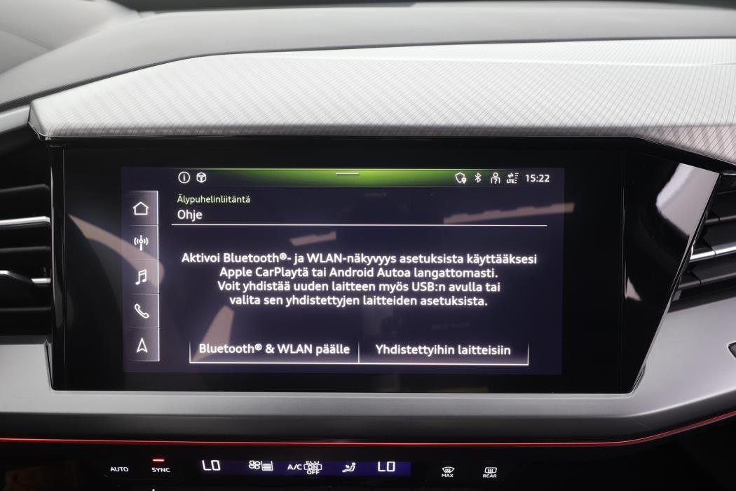 AUDI Q4 e-tron 2022