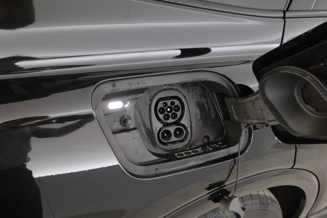 AUDI Q4 e-tron 2022