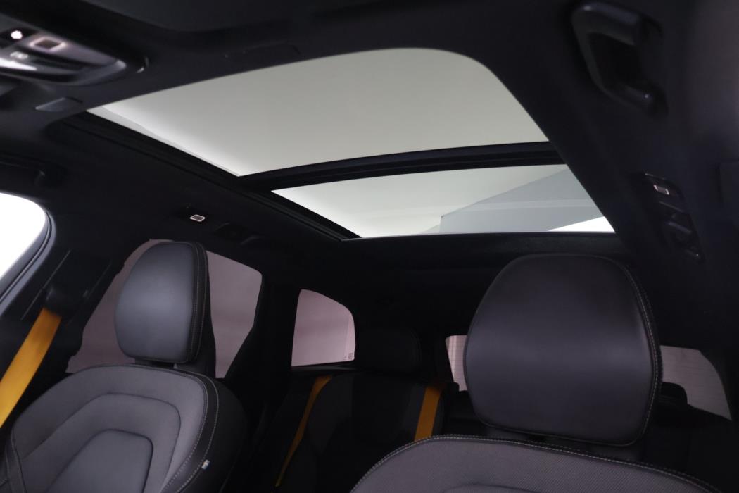 VOLVO XC60 2022