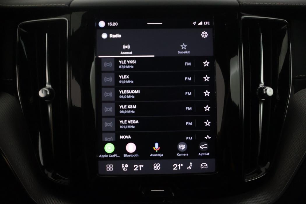 VOLVO XC60 2022