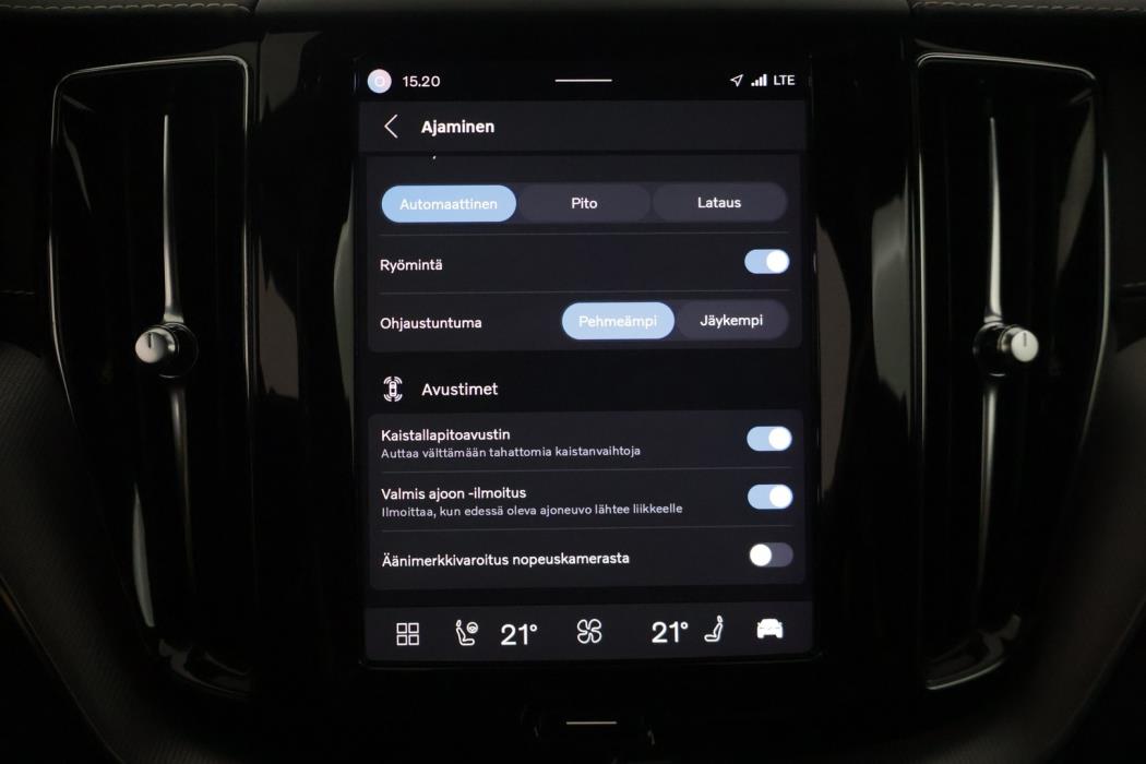 VOLVO XC60 2022
