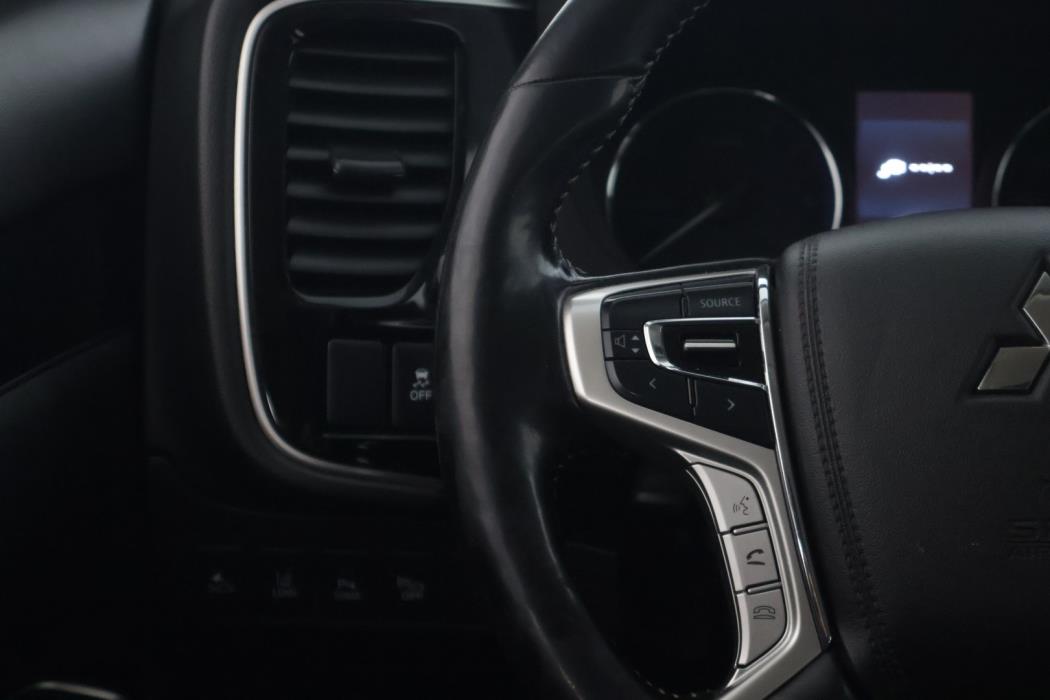 MITSUBISHI Outlander PHEV 2019