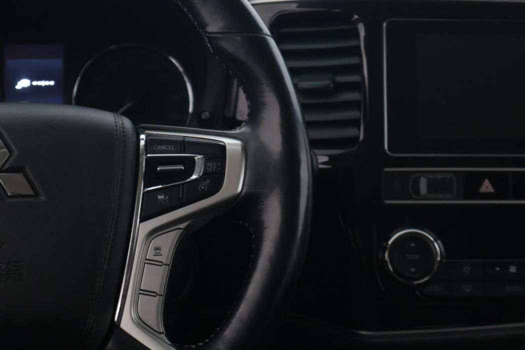 MITSUBISHI Outlander PHEV 2019