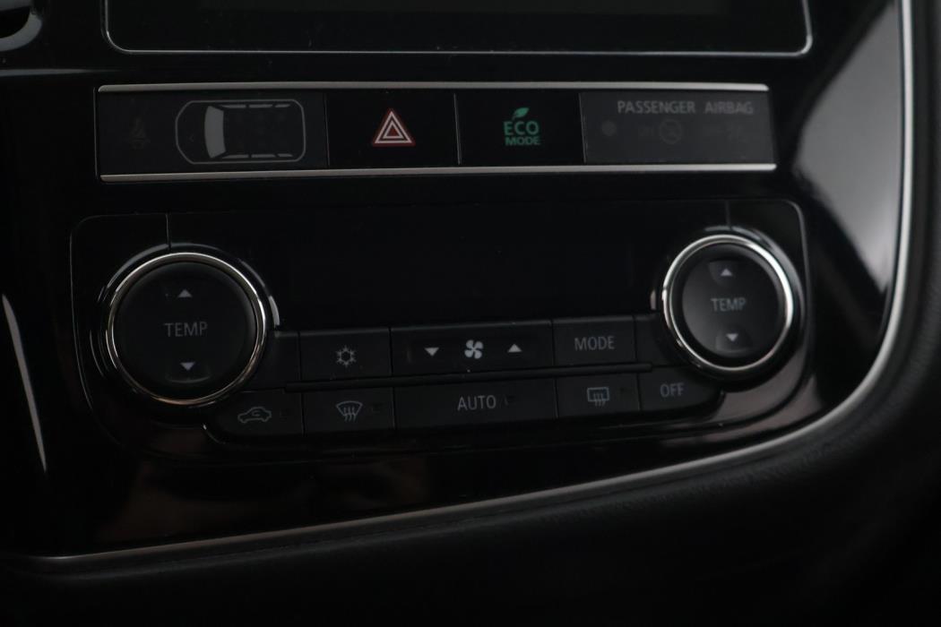 MITSUBISHI Outlander PHEV 2019