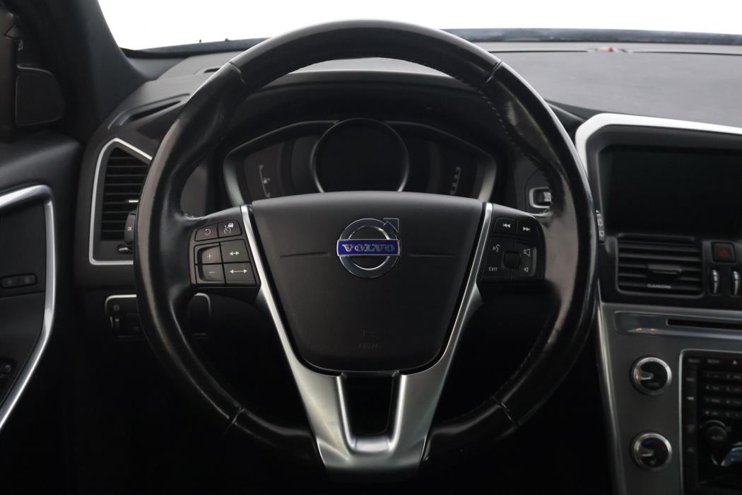 VOLVO XC60 2017