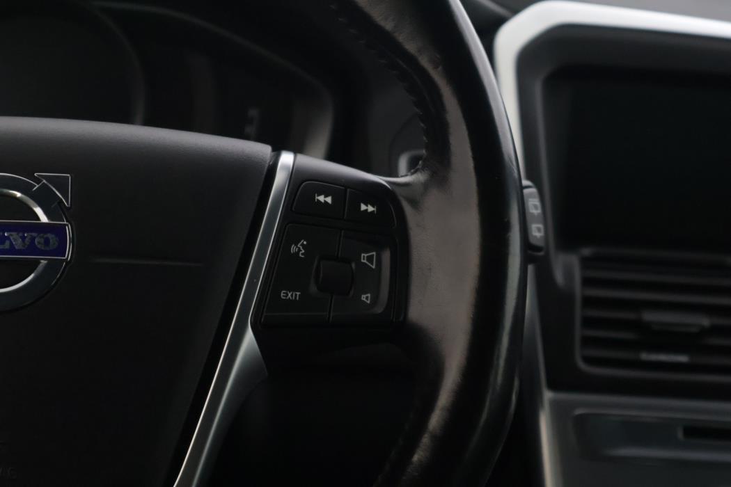 VOLVO XC60 2017
