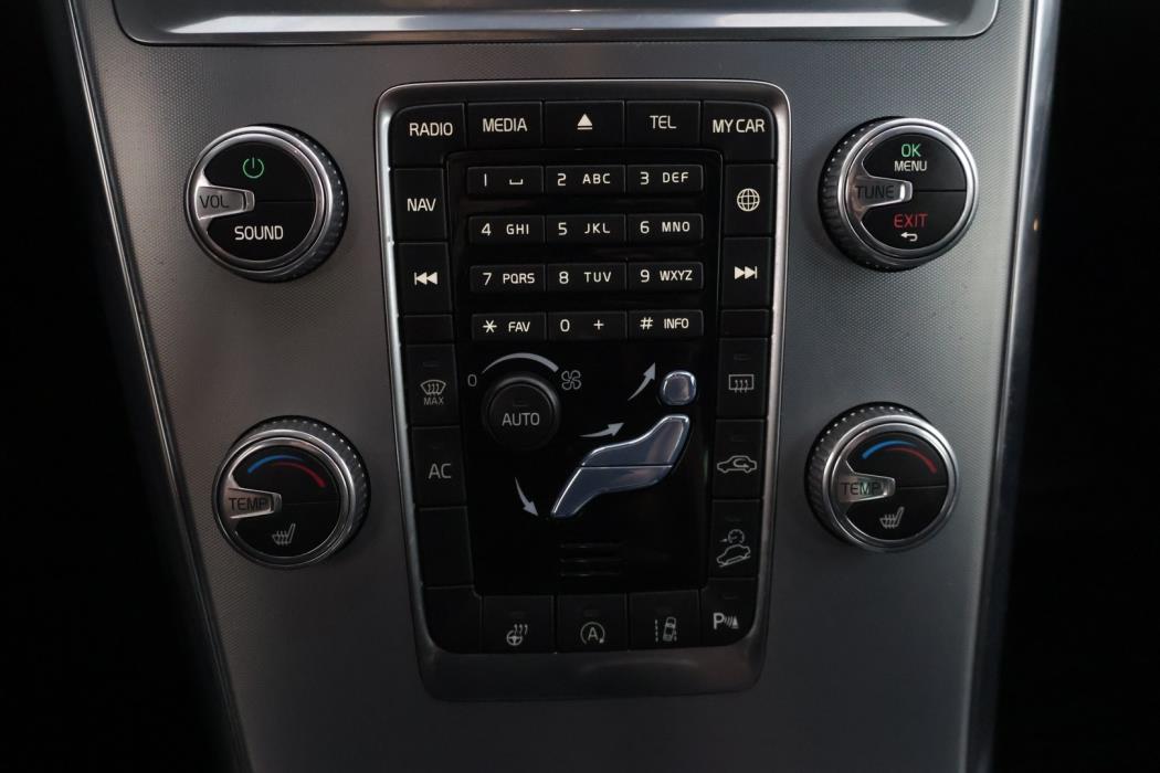 VOLVO XC60 2017