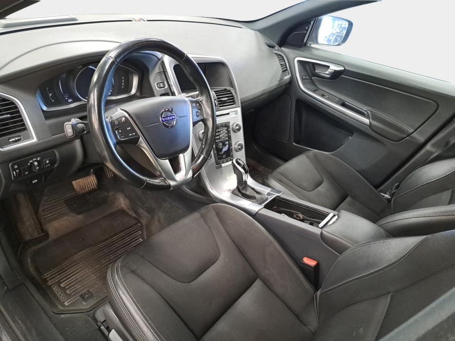 VOLVO XC60 2017